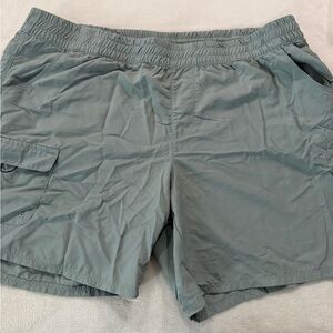 Columbia Shorts Women XL Dill Omni Wick Cargo Pocket Inner Drawcord E33